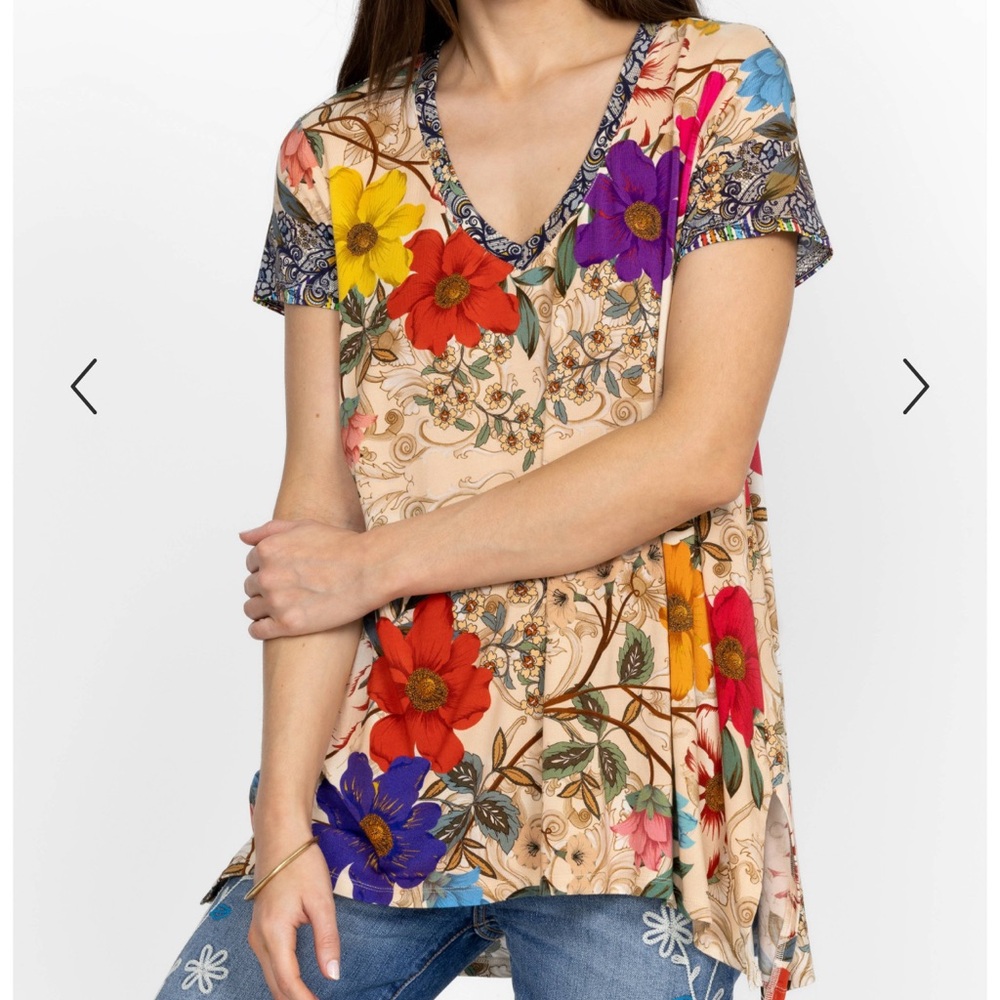JOHNNY WAS Archibal Bamboo Knit Floral Print Drape Swing Tee Shirt! Short Sleeve